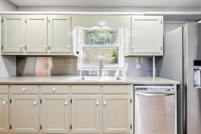 308 Etowah Drive, Cartersville, GA 30120