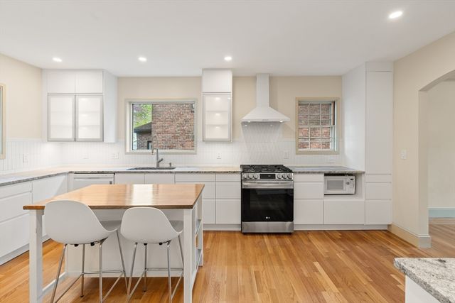 316 Russett Road, Brookline, MA 02467
