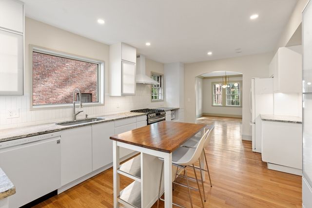 316 Russett Road, Brookline, MA 02467