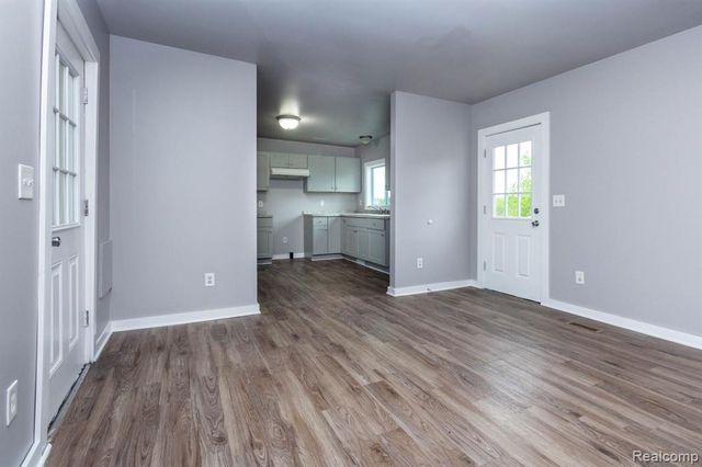 1545 N Van Dyke Road, Imlay City, MI 48444