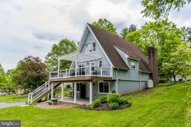30 PINE CREST DR, Denver, PA 17517