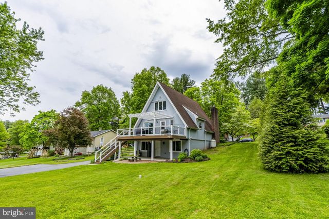 30 PINE CREST DR, Denver, PA 17517