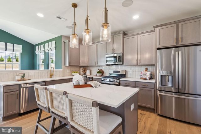 003 MULLEN DR, Sicklerville, NJ 08081