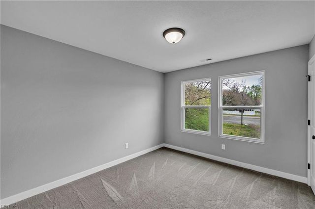 123 N 4th ST, Suffolk, VA 23434