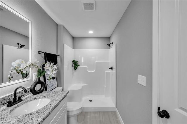 123 N 4th ST, Suffolk, VA 23434