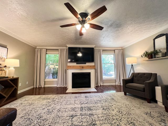 10314 Shefield Court, Newburgh, IN 47630