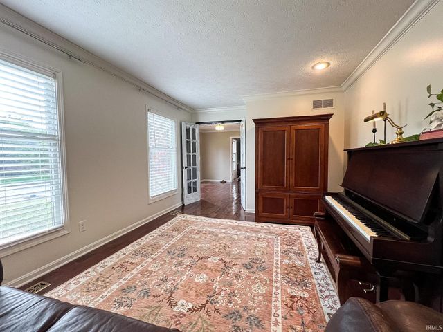 10314 Shefield Court, Newburgh, IN 47630