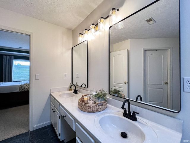10314 Shefield Court, Newburgh, IN 47630