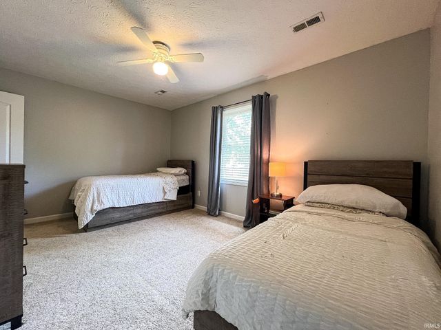 10314 Shefield Court, Newburgh, IN 47630