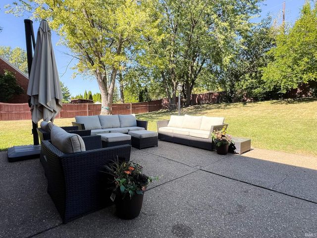 10314 Shefield Court, Newburgh, IN 47630