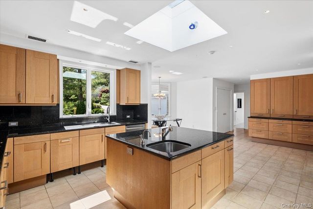 32 The Crossing, Purchase, NY 10577