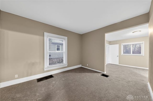 2527 S Dixie Drive, Dayton, OH 45409