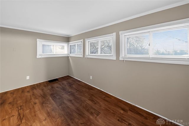 2527 S Dixie Drive, Dayton, OH 45409