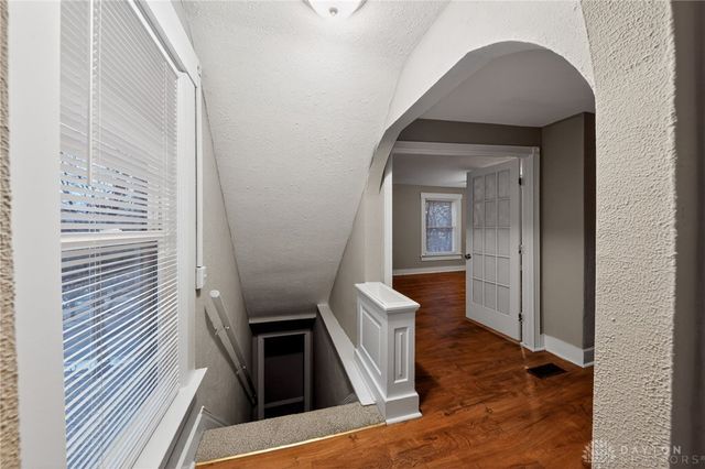 2527 S Dixie Drive, Dayton, OH 45409