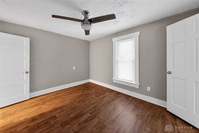 2527 S Dixie Drive, Dayton, OH 45409