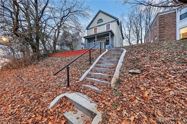 2527 S Dixie Drive, Dayton, OH 45409