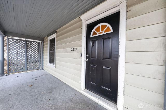2527 S Dixie Drive, Dayton, OH 45409