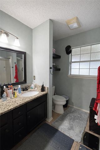 3807 W Locust Street, Rogers, AR 72756