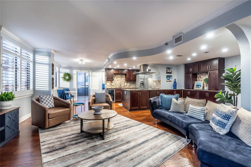 3525 Sage Road 1511, Houston, TX 77056