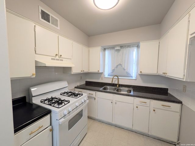 503 SOUTHTRAIL DR, San Antonio, TX 78216