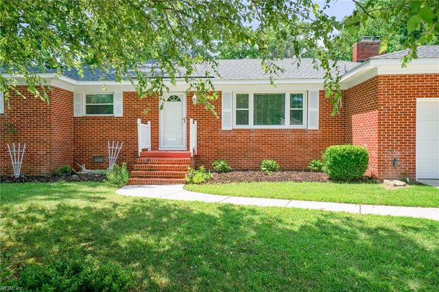 2348 Great Neck CIR, Virginia Beach, VA 23454