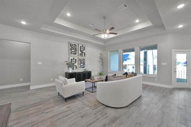 43 Wilmington Drive, Montgomery, TX 77356