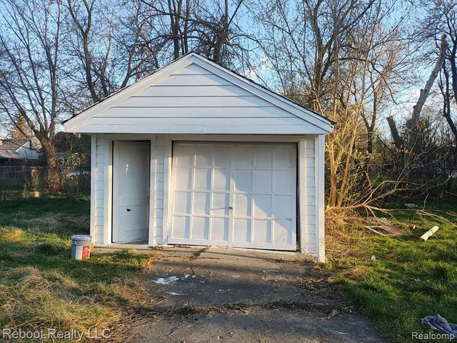 3104 Roberts Street, Saginaw, MI 48601