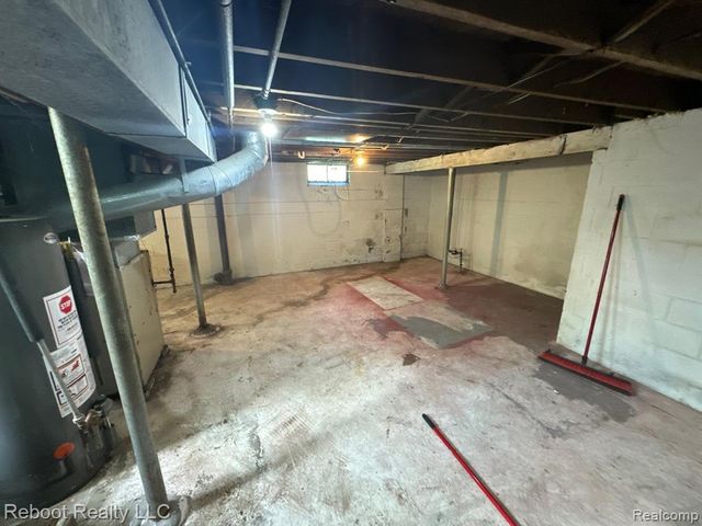 3104 Roberts Street, Saginaw, MI 48601
