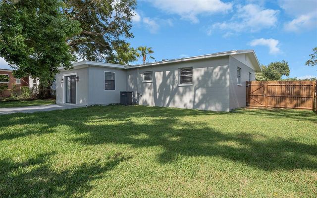 313 BEVERLY BOULEVARD, Brandon, FL 33511