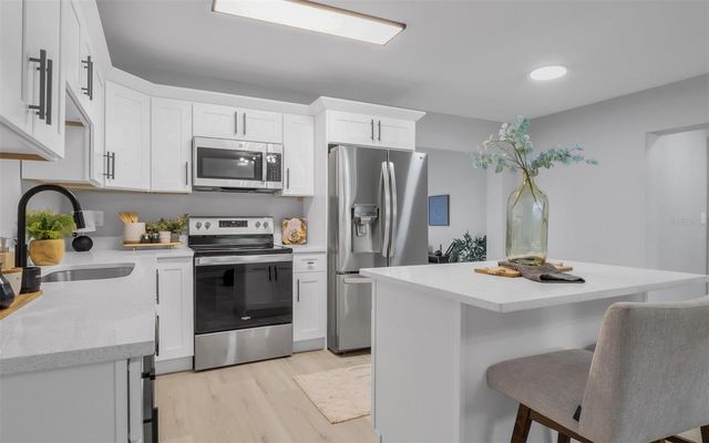 313 BEVERLY BOULEVARD, Brandon, FL 33511