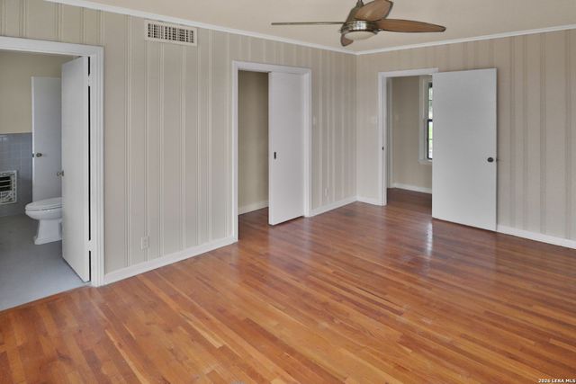 1017 BURLESON ST, San Marcos, TX 78666