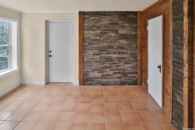 1017 BURLESON ST, San Marcos, TX 78666