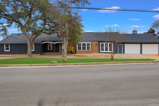 1017 BURLESON ST, San Marcos, TX 78666