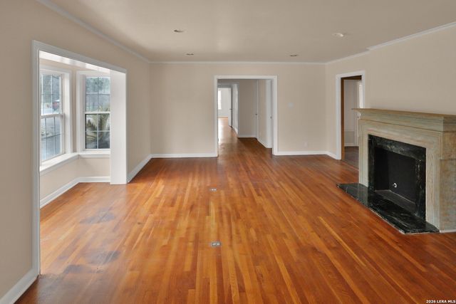1017 BURLESON ST, San Marcos, TX 78666
