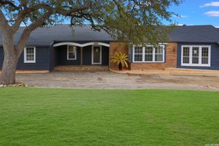 1017 BURLESON ST, San Marcos, TX 78666