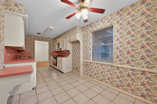 32918 Glenda Drive, Magnolia, TX 77354