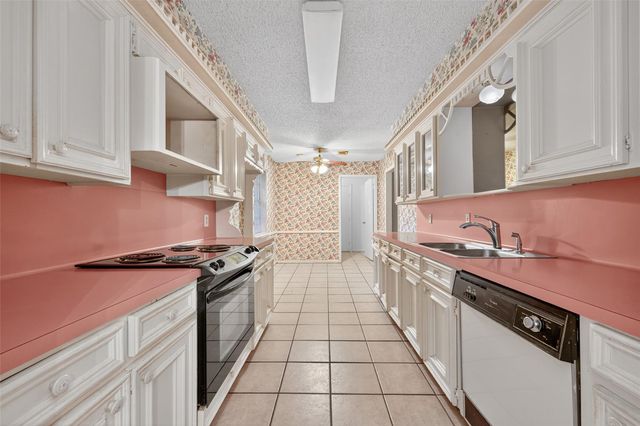 32918 Glenda Drive, Magnolia, TX 77354