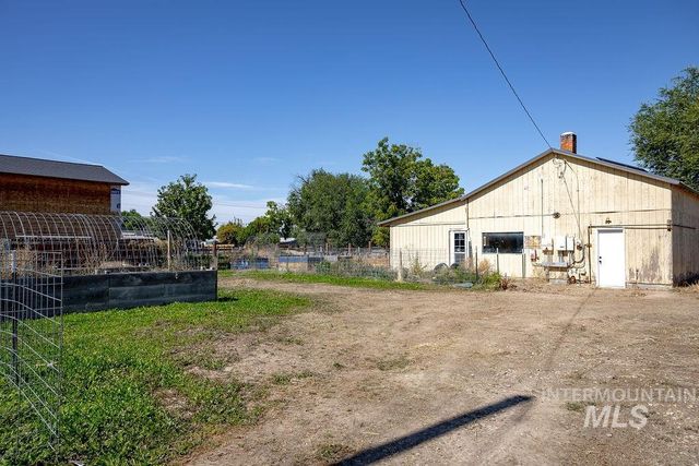 910 W Orchard Ave, Nampa, ID 83651