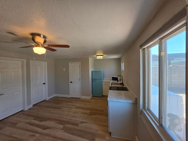 2803 E Monroe Street Casita, Phoenix, AZ 85034