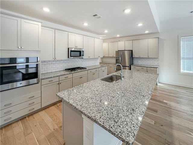 307 Chestnut Oak Drive, Peachtree City, GA 30269