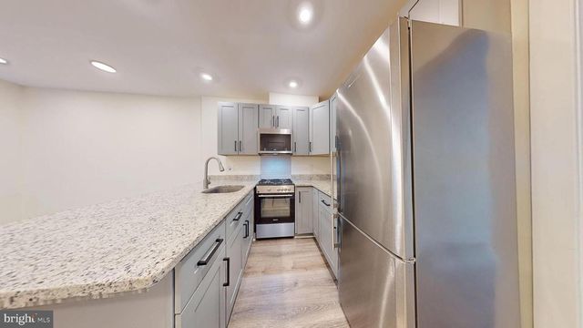 1821 T St NW # 202, Washington, DC 20009