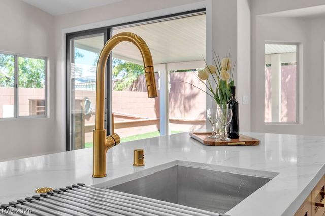 1110 Winter Storm Drive, Henderson, NV 89052