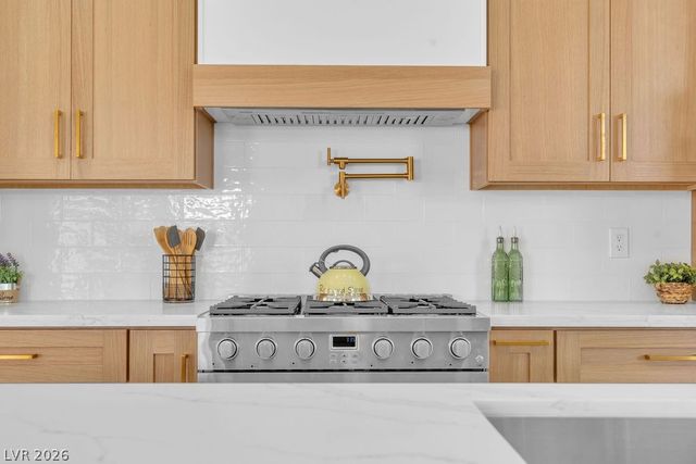 1110 Winter Storm Drive, Henderson, NV 89052