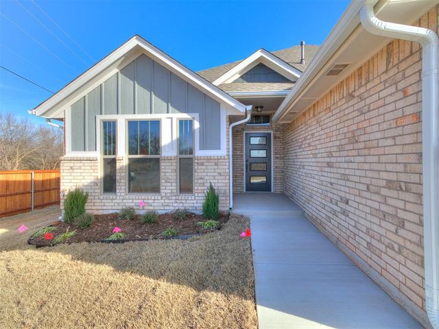 12204 Rockbed Drive, Yukon, OK 73099