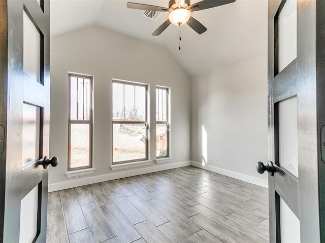 12204 Rockbed Drive, Yukon, OK 73099