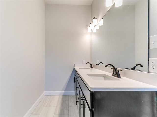 12204 Rockbed Drive, Yukon, OK 73099