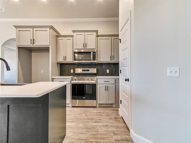 12204 Rockbed Drive, Yukon, OK 73099