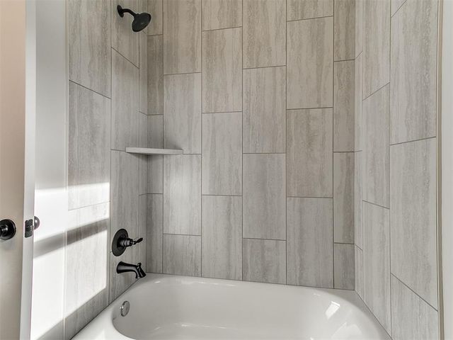 12204 Rockbed Drive, Yukon, OK 73099