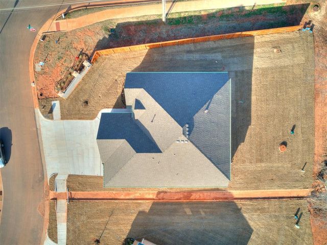 12204 Rockbed Drive, Yukon, OK 73099