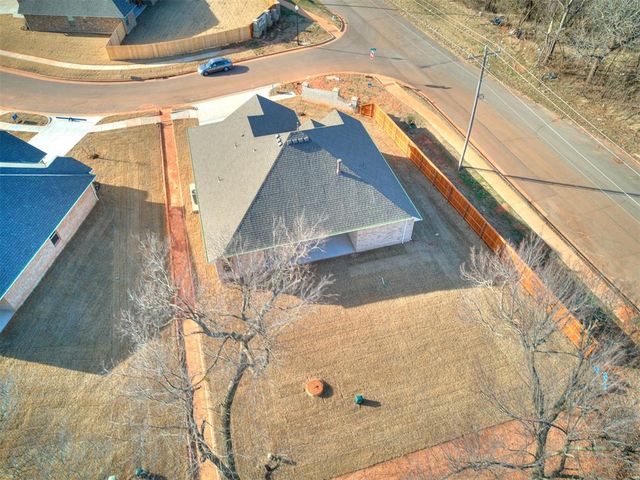 12204 Rockbed Drive, Yukon, OK 73099